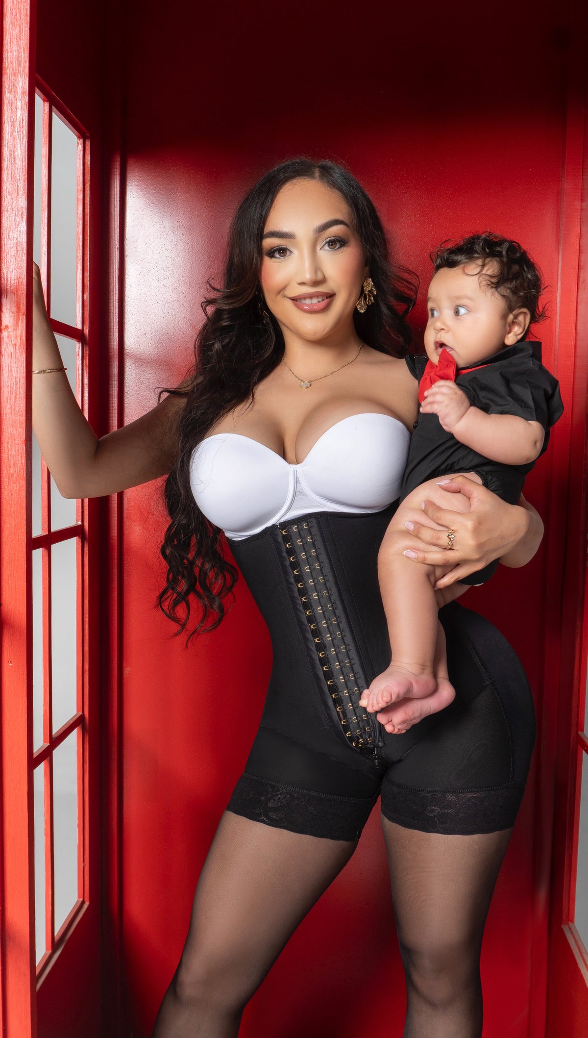 8402 Hourglass Contour Full Body